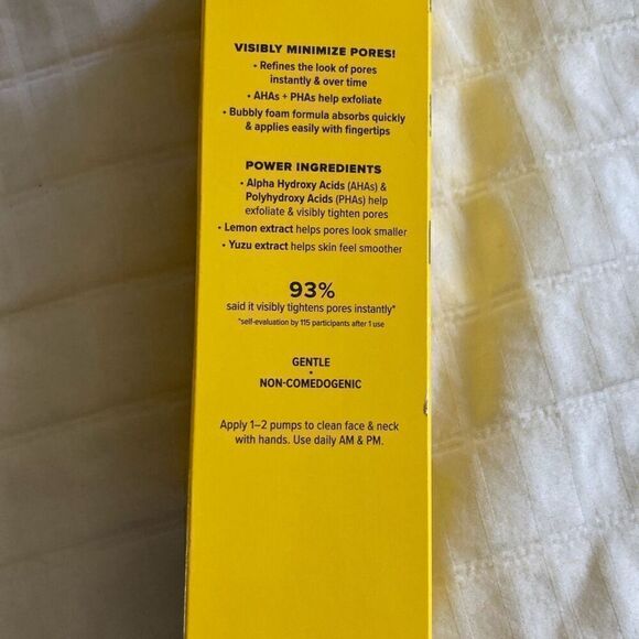 Benefit Cosmetics The POREfessional Tight ’n Toned Pore-Refining AHA+PHA Toner - Picture 3 of 11